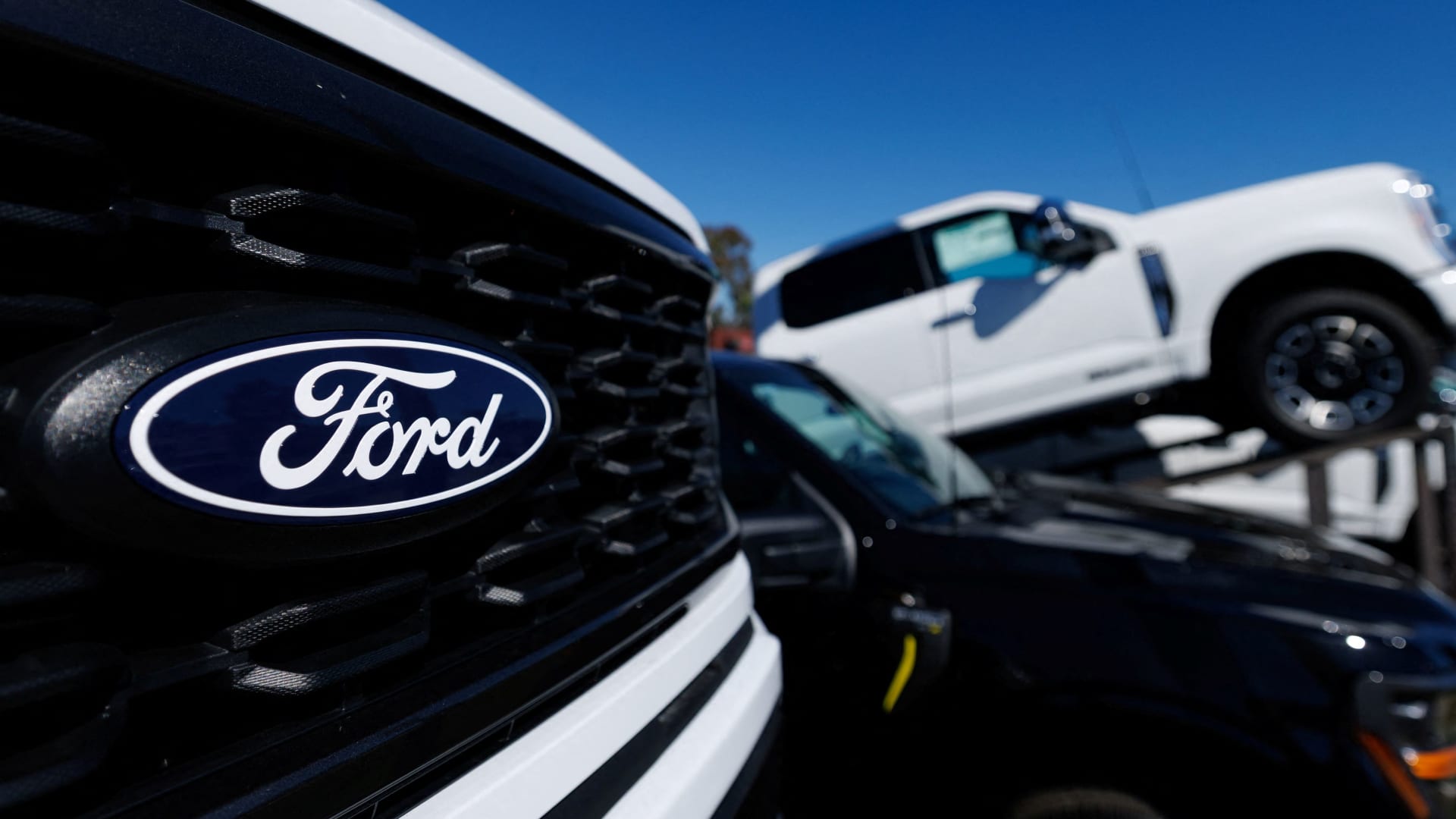 Ford Plans $19.5 Billion in Particular Expenses Amid EV Technique Shift
