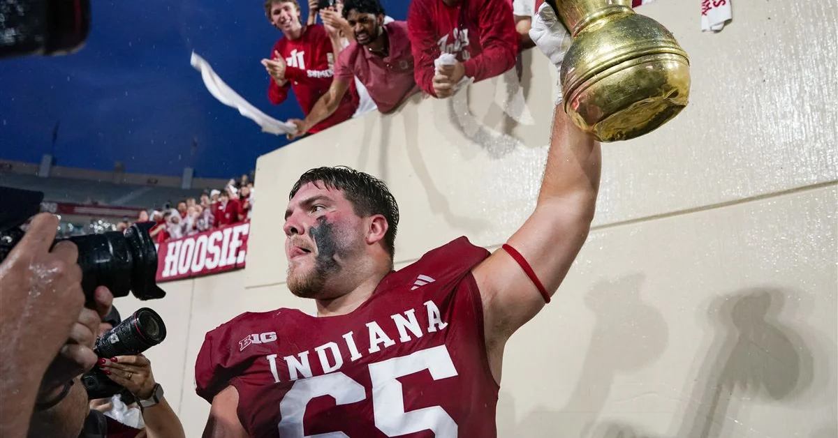 Carter Smith of Indiana Honors as Big Ten Offensive Lineman of the Year
