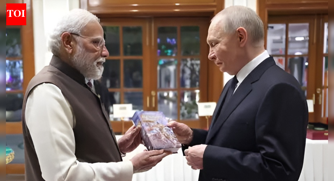 Exclusive Gifts from PM Modi to Putin: Assam Tea, Kashmiri Saffron & More