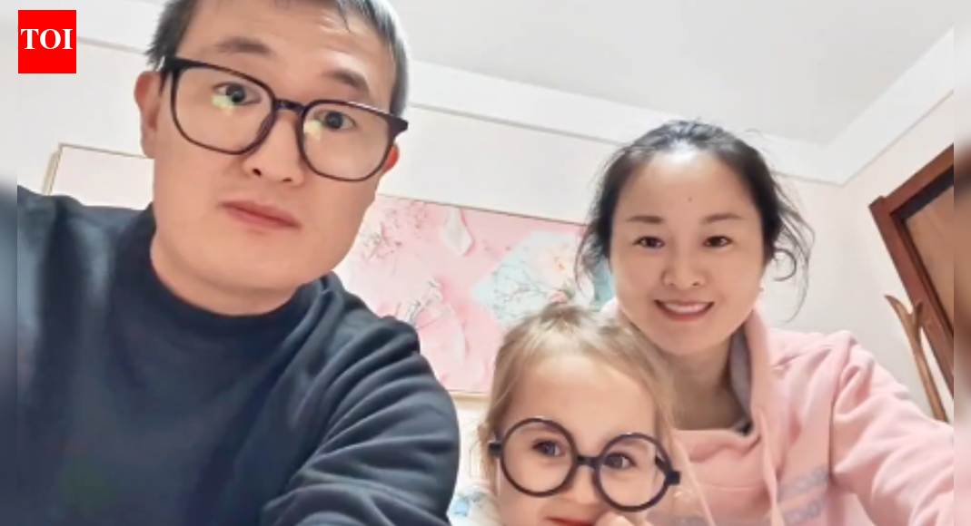 Unexpected Revelations: Paternity Test Uncovers Truth for Chinese Couple After Birth of Fair-Haired Baby