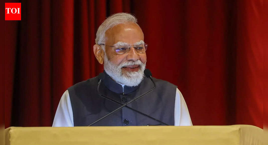 PM Modi Declares a ‘Psychological Renaissance’ in India