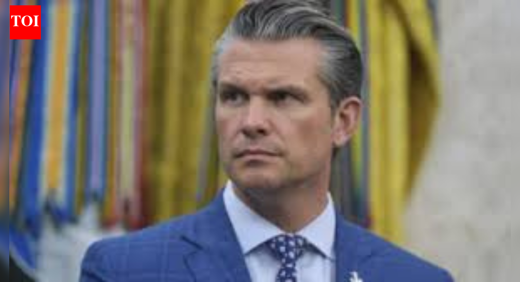 Hegseth Defends Controversial Drug-Boat Strikes, Supports Trump’s Directive