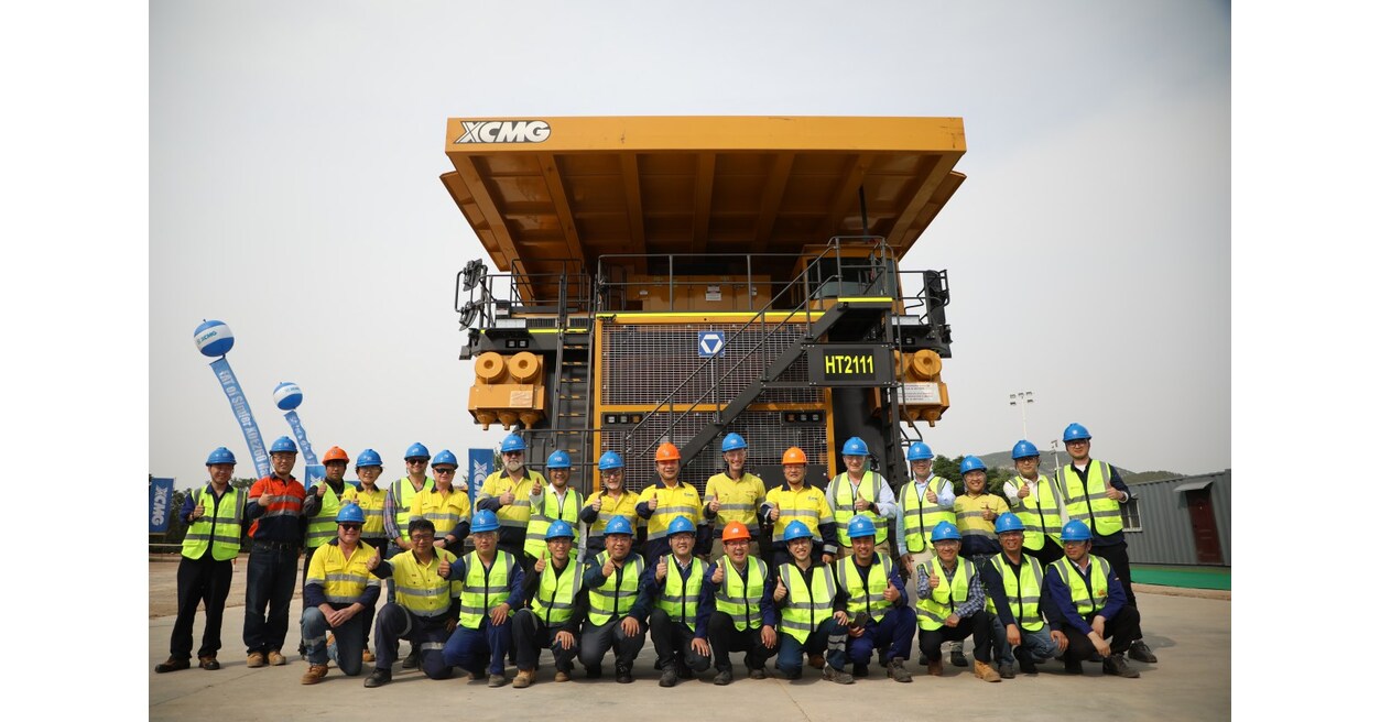 XCMG Mining Trucks Head to Simandou Project, Showcasing Chinese Innovation in Global Mining