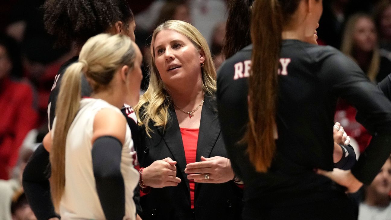 Banner Moments: Dani Busboom Kelly and the Coronary heart of Nebraska Volleyball