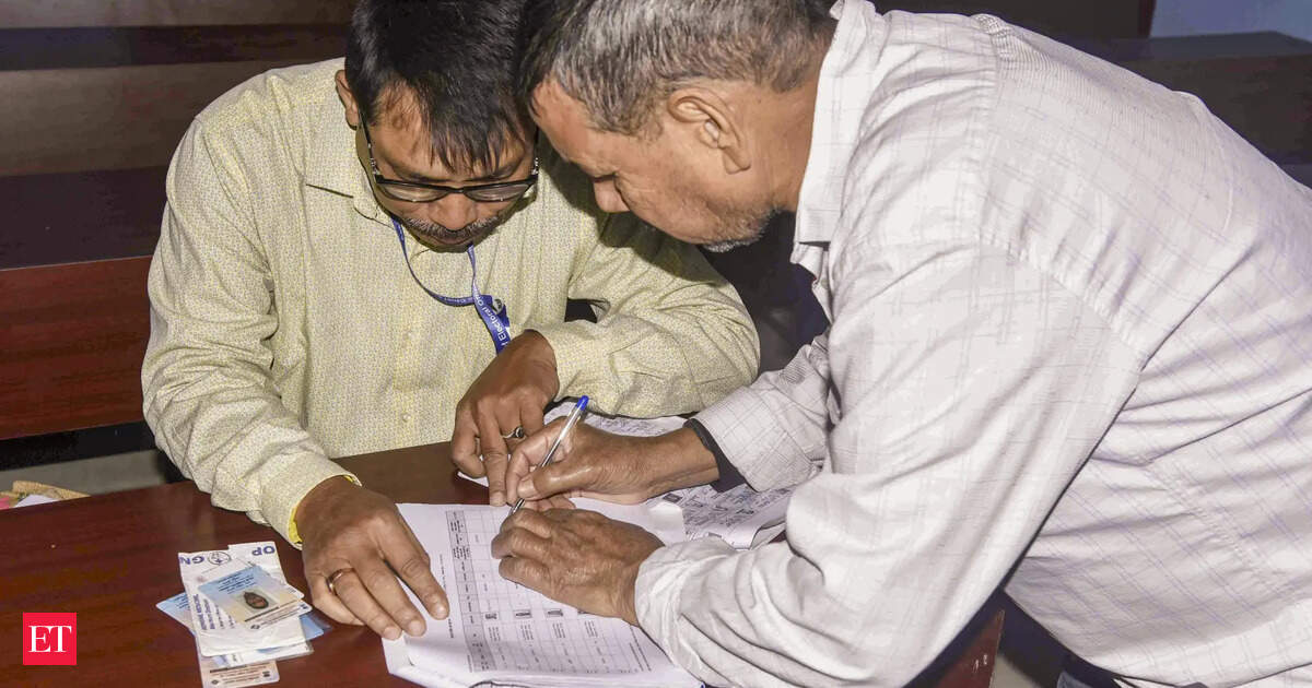 Draft Roll Replace: 58 Lakh Names at Danger of Deletion in Bengal SIR