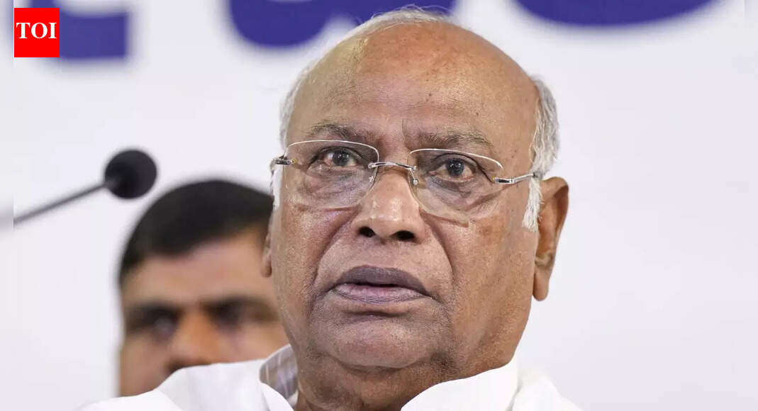 Opposition Outcry Over MGNREGA Renaming as Kharge Hyperlinks it to BJP-RSS Agenda