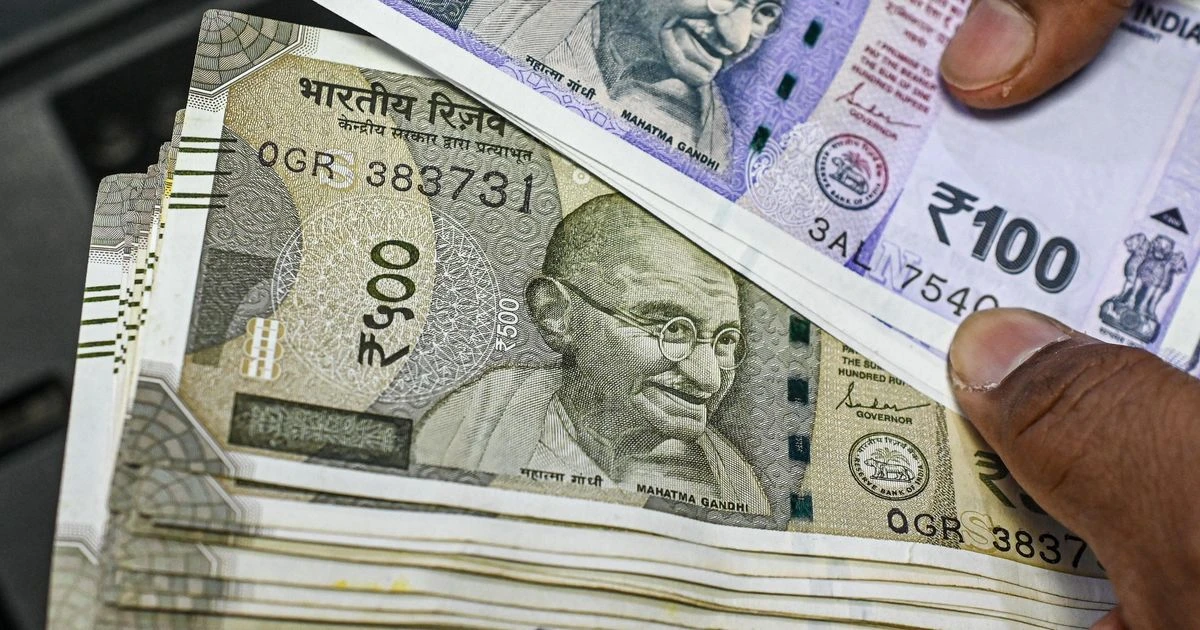 Rupee Decline Highlights Challenges in India’s Foreign money Technique