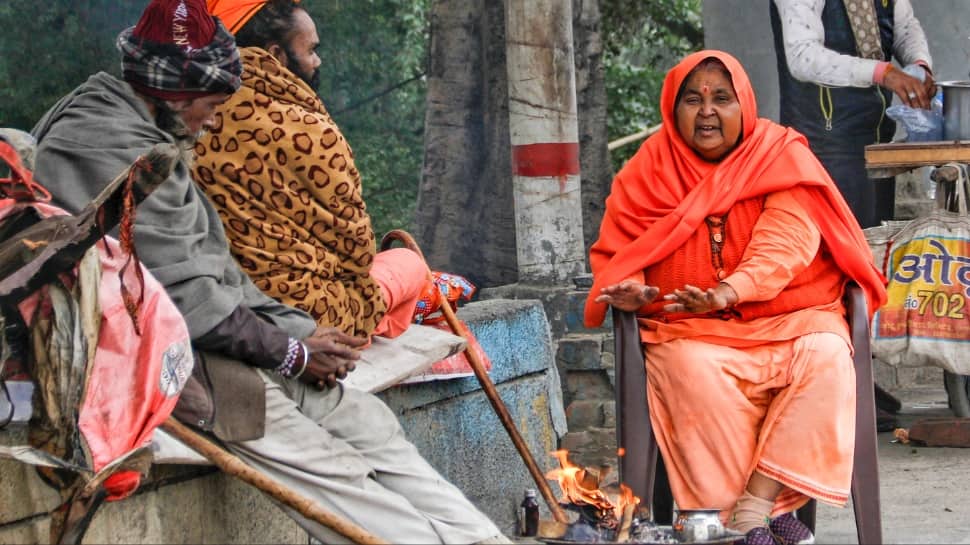 Severe Cold Wave and Snowfall Alert: Yellow Warning for Punjab and Jharkhand as Srinagar Chills at -4°C