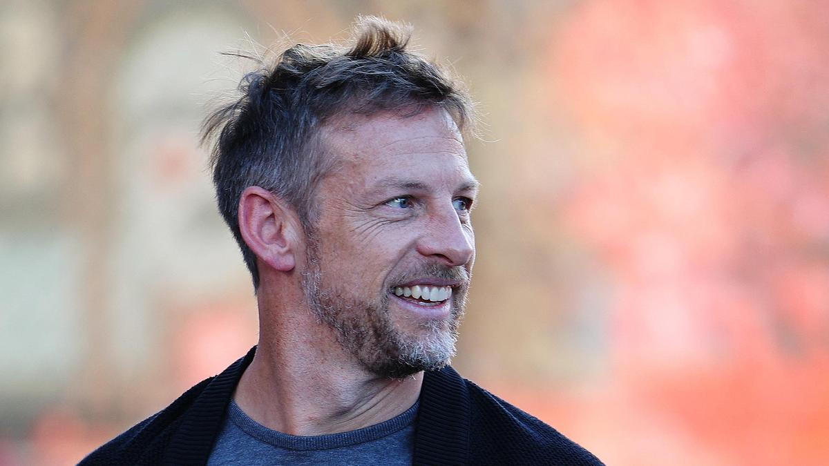 Button: Teamwork is Essential in Racing