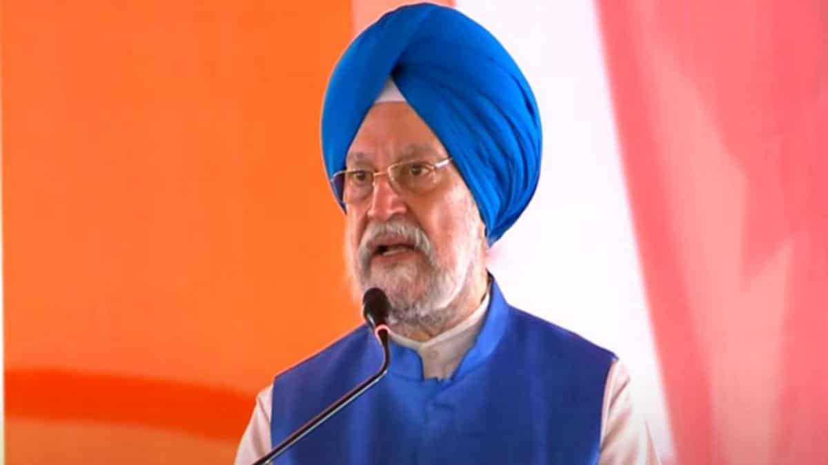 Revised Petroleum & Pure Gasoline Guidelines 2025 to Facilitate Enterprise Operations: Hardeep Singh Puri