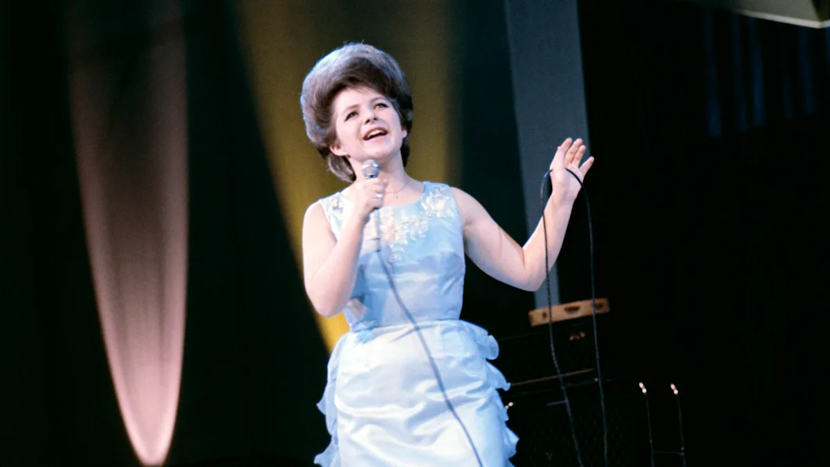 Brenda Lee Turns 81: The Timeless Icon Behind ‘Rockin’ Across the Christmas Tree’