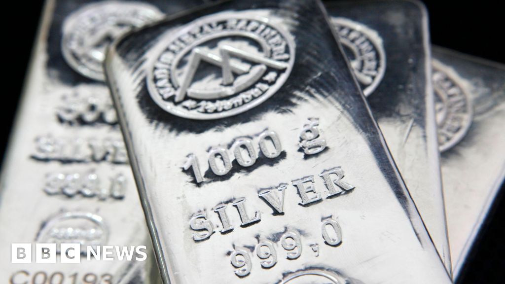 Understanding the Surge in Silver Costs: Elements Behind the Report Excessive