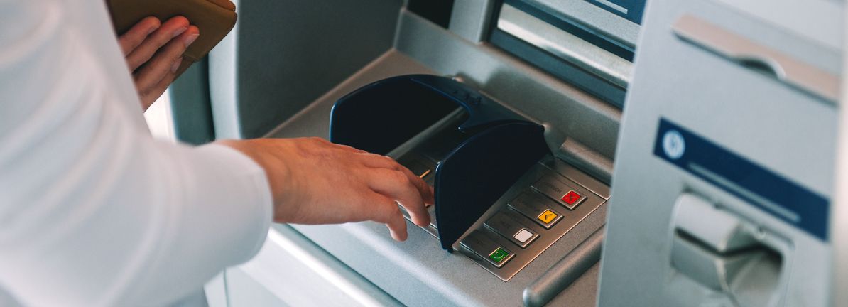 Influence of Analyst Coverage on Lion Finance Group’s Valuation