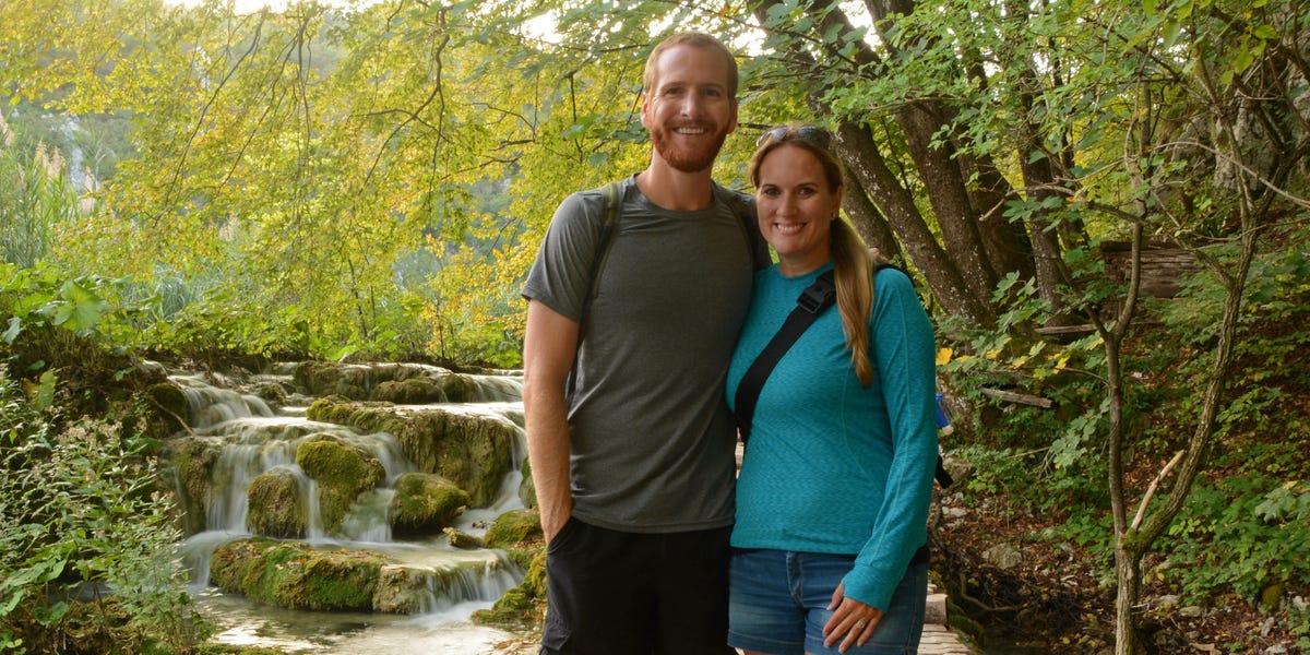 From Full-Time Travelers to Job Seekers: The Challenges of Reentering the Workforce