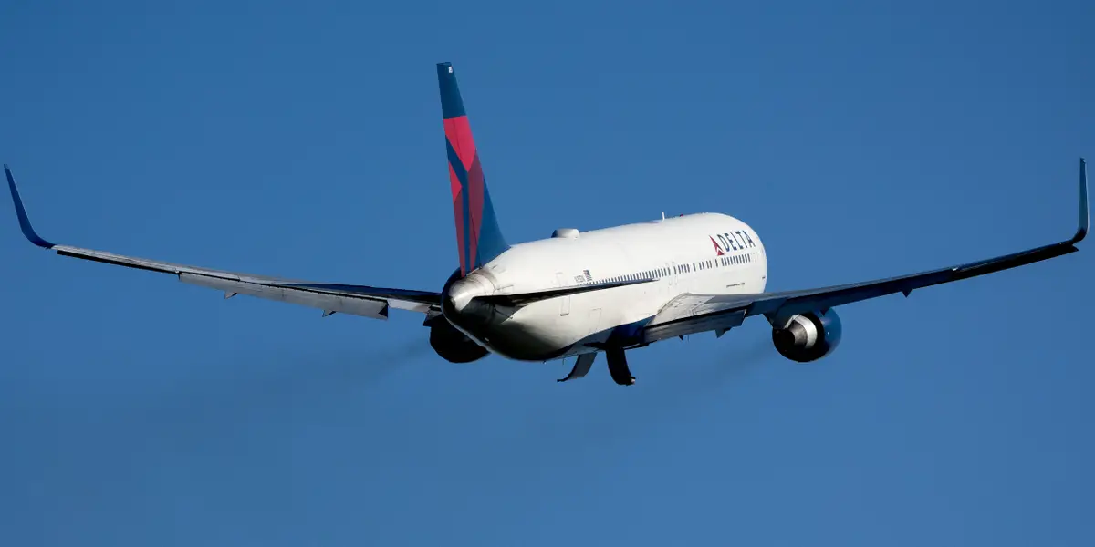 Delta Flight Diverted to Ireland en Route to Scotland