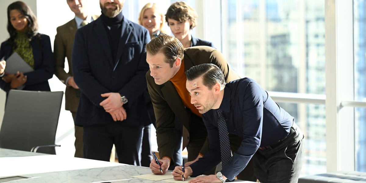 Memes Ignite: The Netflix vs. Paramount Showdown for Warner Bros.