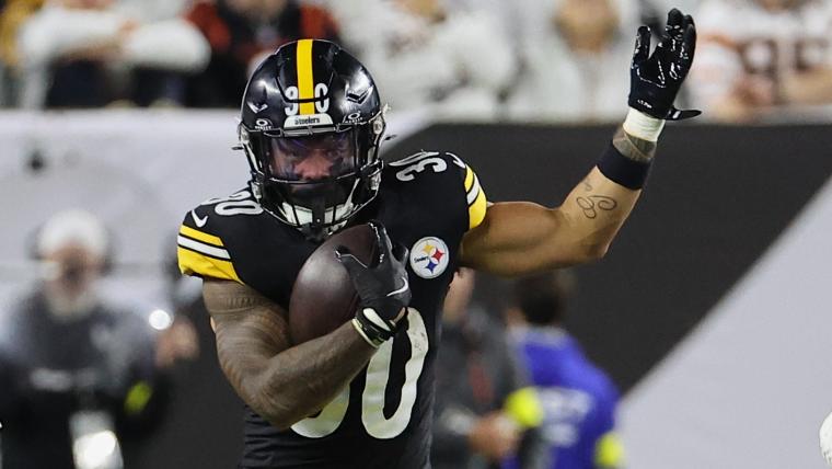 Jaylen Warren’s Impact: Steelers RB’s Quiet First Half Against Ravens