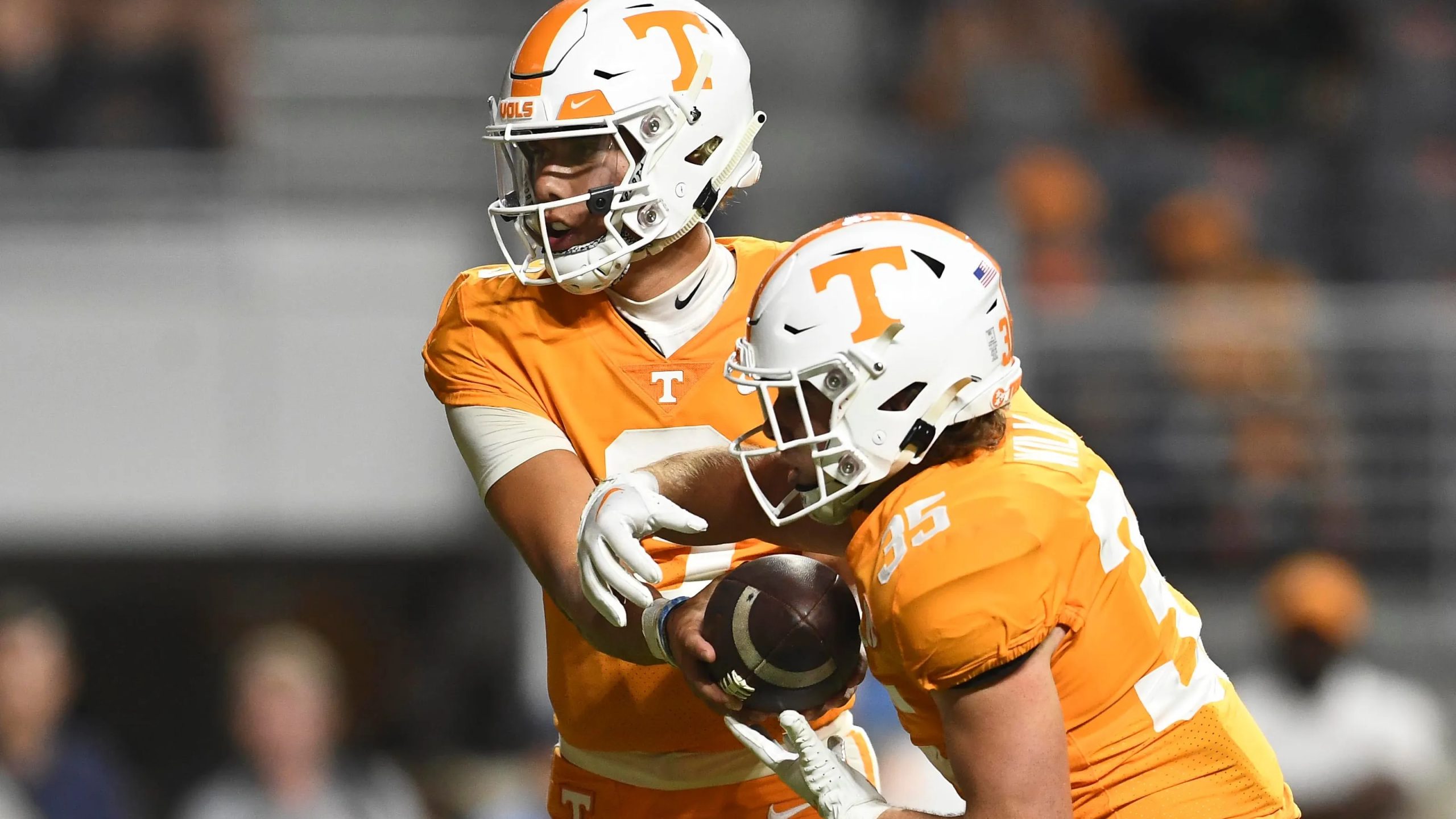 Tennessee Quarterback Set to Transfer