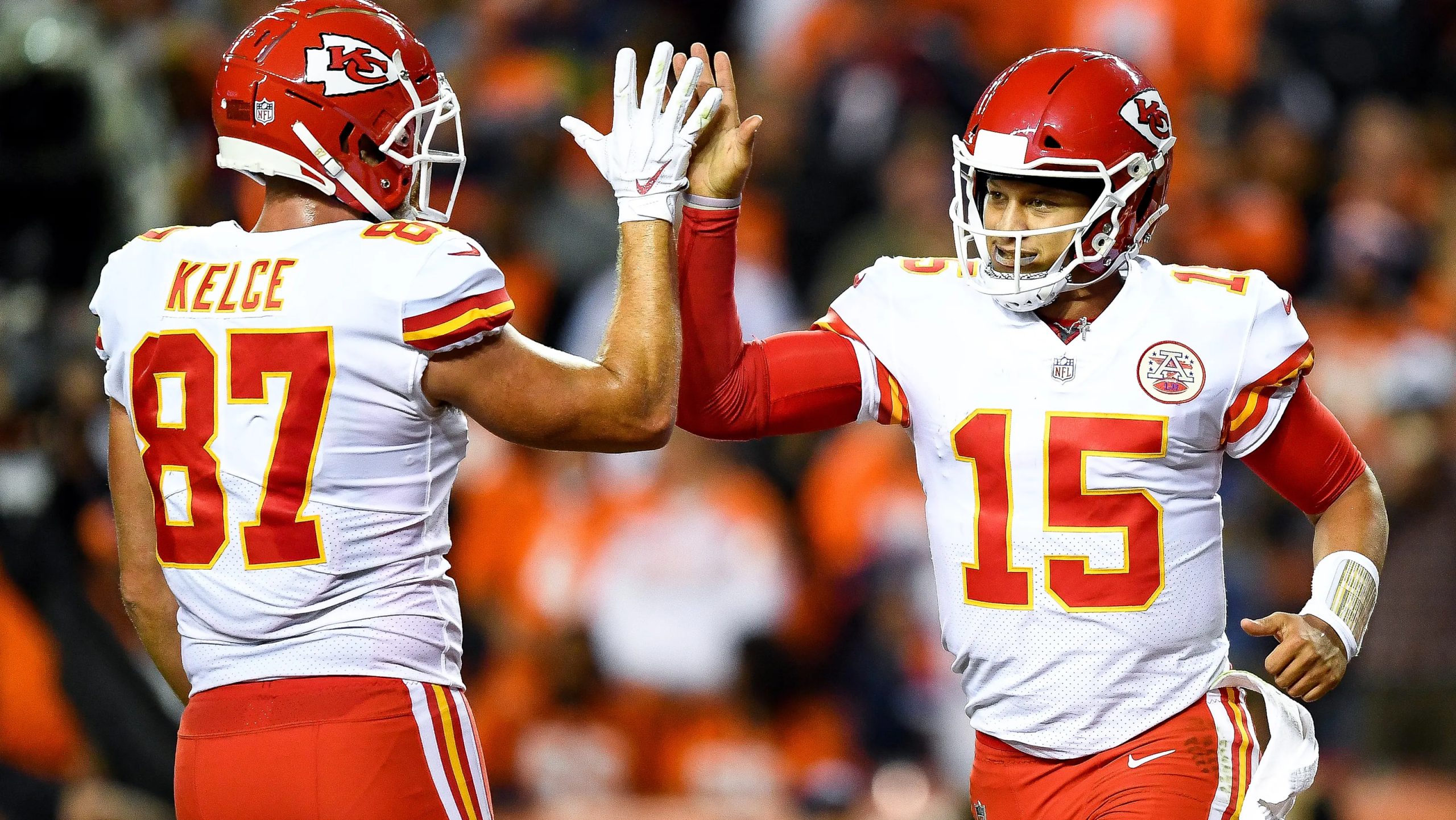 Mahomes and Kelce Make a Fashionable Entrance at Arrowhead Stadium