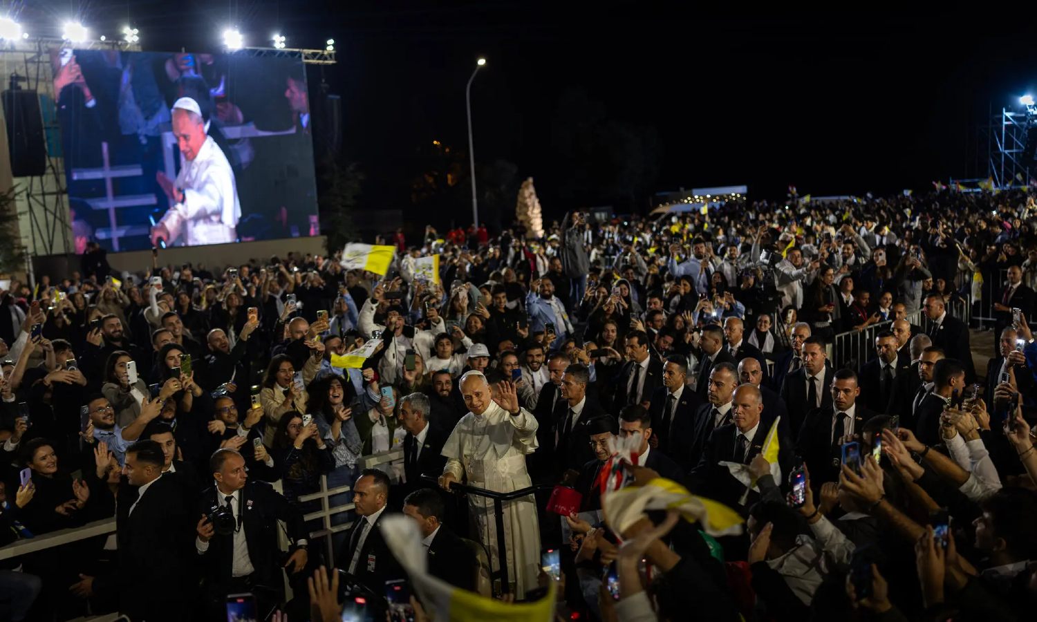 Leo: The Digital Pope of AI and Wordle