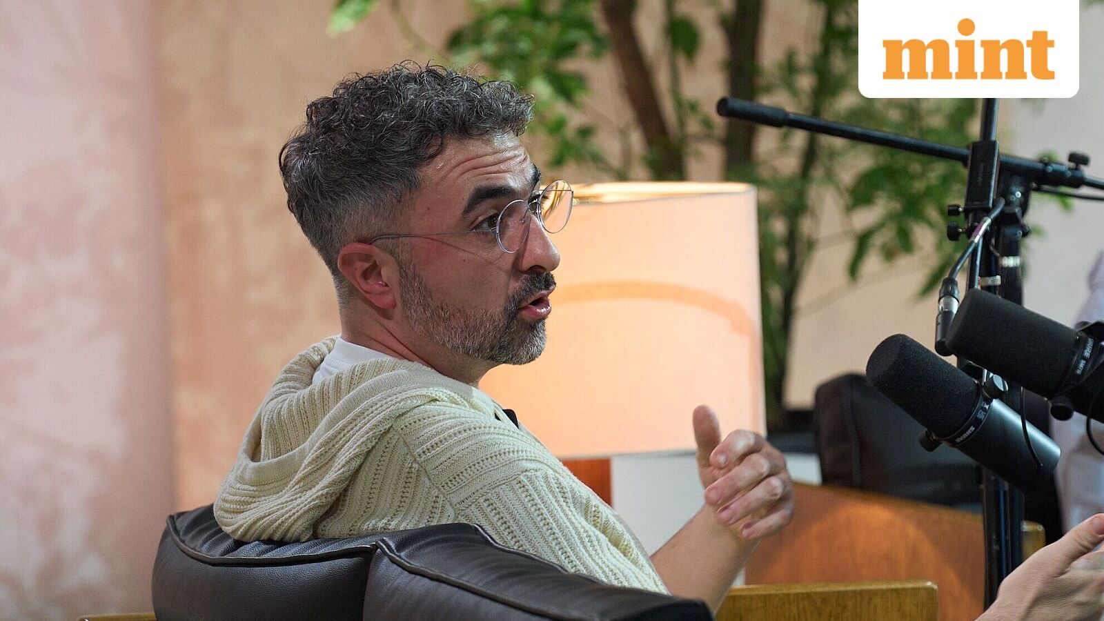 Suleyman Dubs Musk a ‘Bulldozer’ and Lauds Altman as ‘Brave’ in AI Panorama