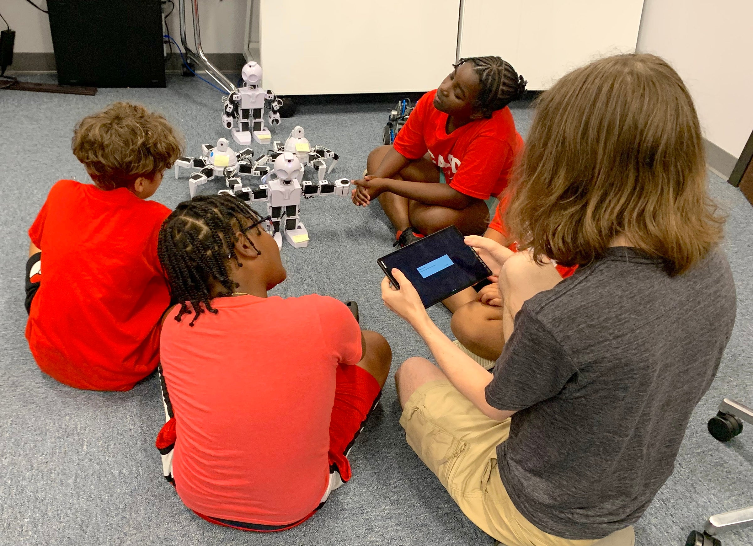 Exploring AI Applications in Research and Education at URI’s Discovering AI Day