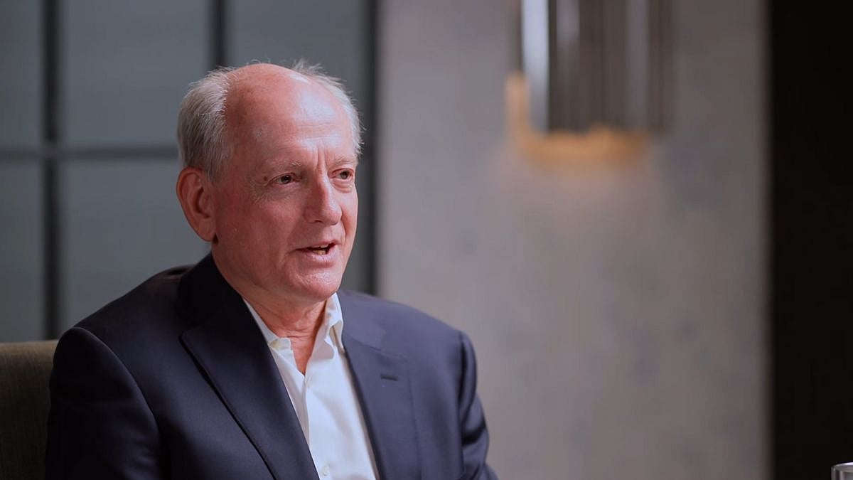 Stuart Russell Warns: AI Could Eliminate 80% of Jobs, Threatening CEOs as Well