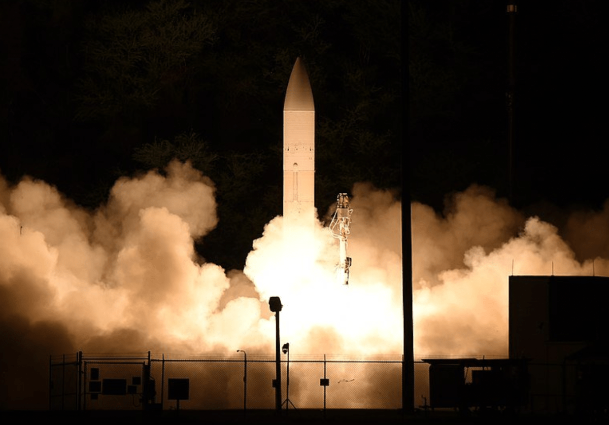 U.S. Advances Hypersonic Capabilities with Darkish Eagle’s Prolonged Vary