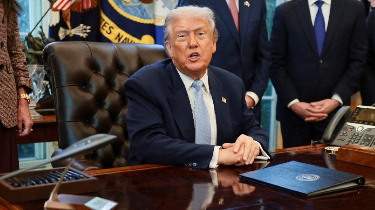 Trump Warns of Potential World Conflict III Amid Ongoing Russia-Ukraine Battle