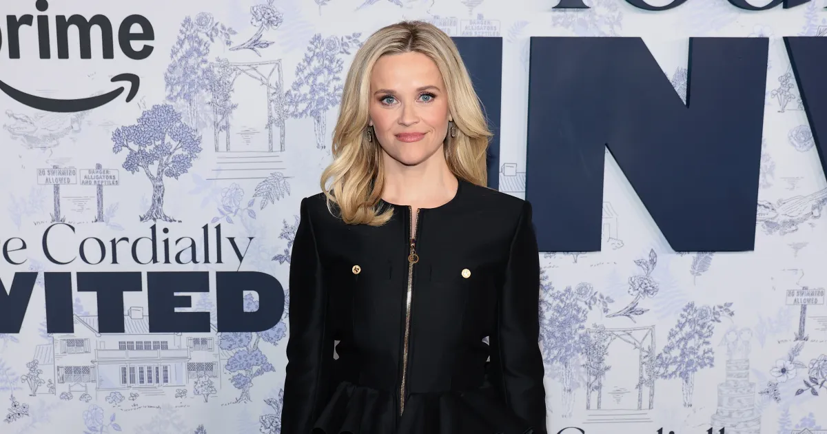 Rating Reese Witherspoon’s Stylish Winter Pink Bag for Simply $25 on Amazon