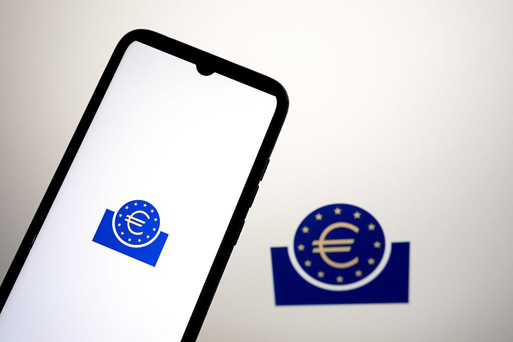 Safeguarding the Future: Embracing Decentralised Finance within the European Union