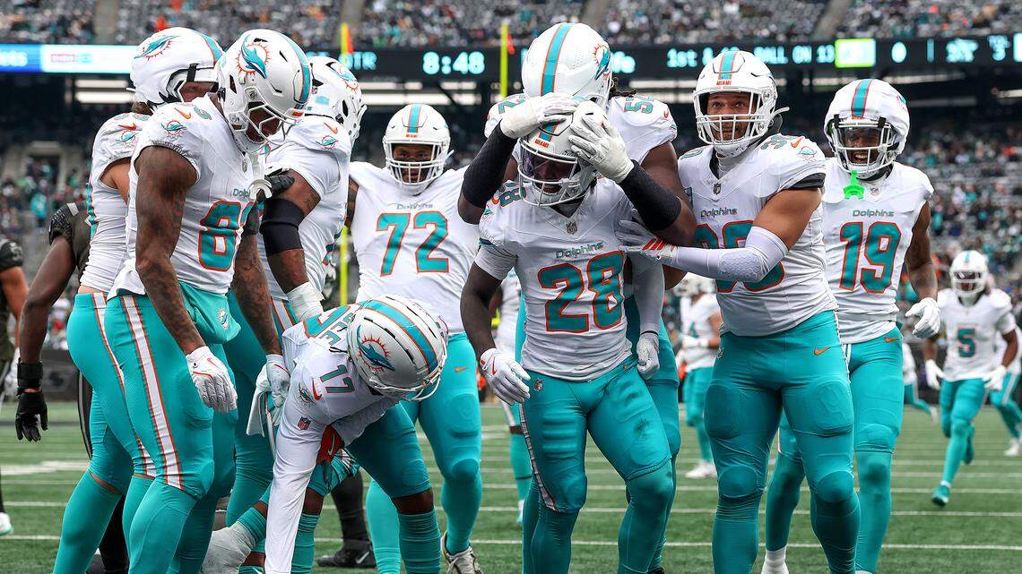 Dolphins’ Three Routes to the Playoffs This Sunday