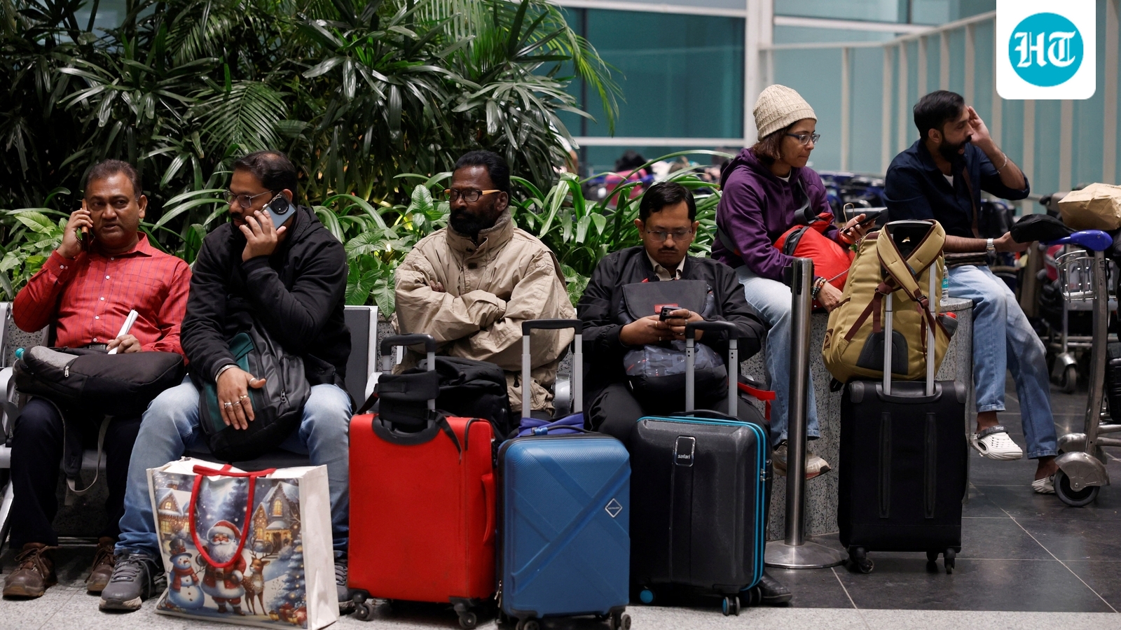 Railways Steps In: 116 Extra Coaches Added Across 37 Trains Amid IndiGo Disruptions