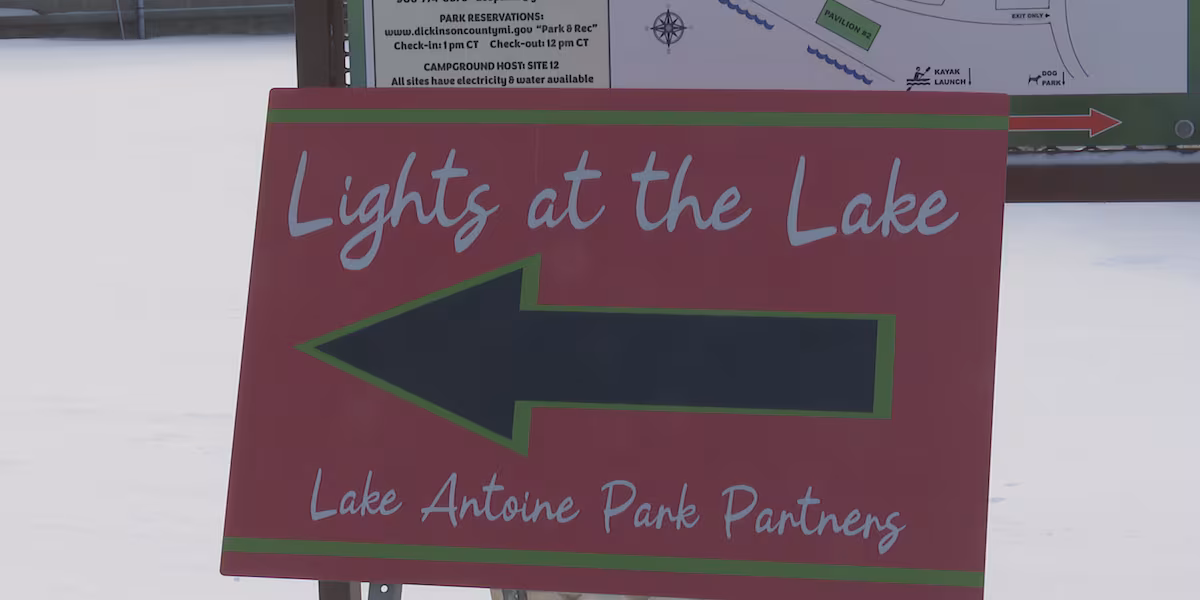 Festive Light Displays Illuminate Lake Antoine for the Holidays