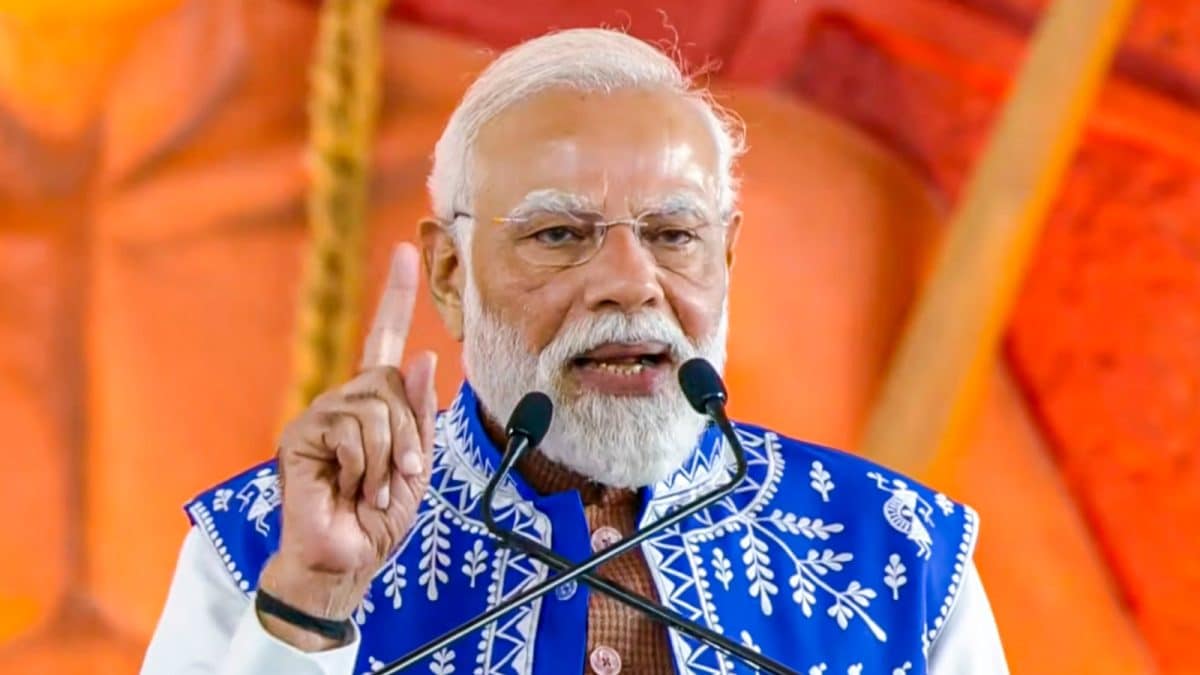 PM Modi Challenges Colonial Narrative Behind ‘Hindu Rate Of Growth’