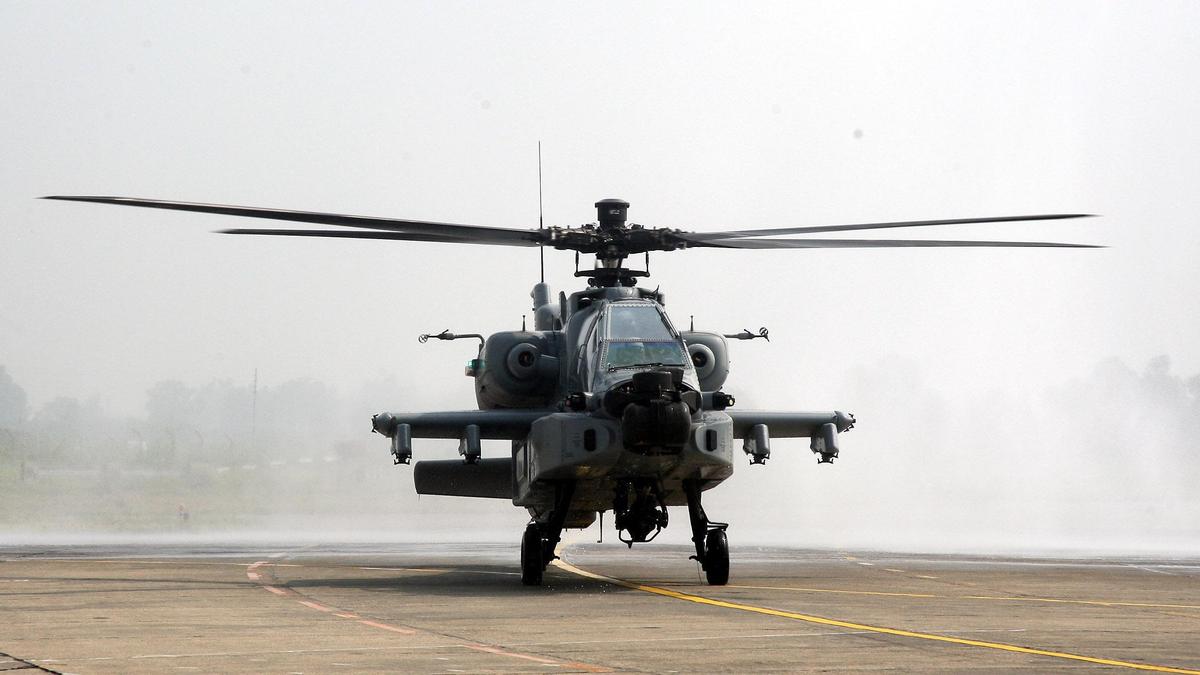 Indian Military Welcomes Last Three Apache Helicopters