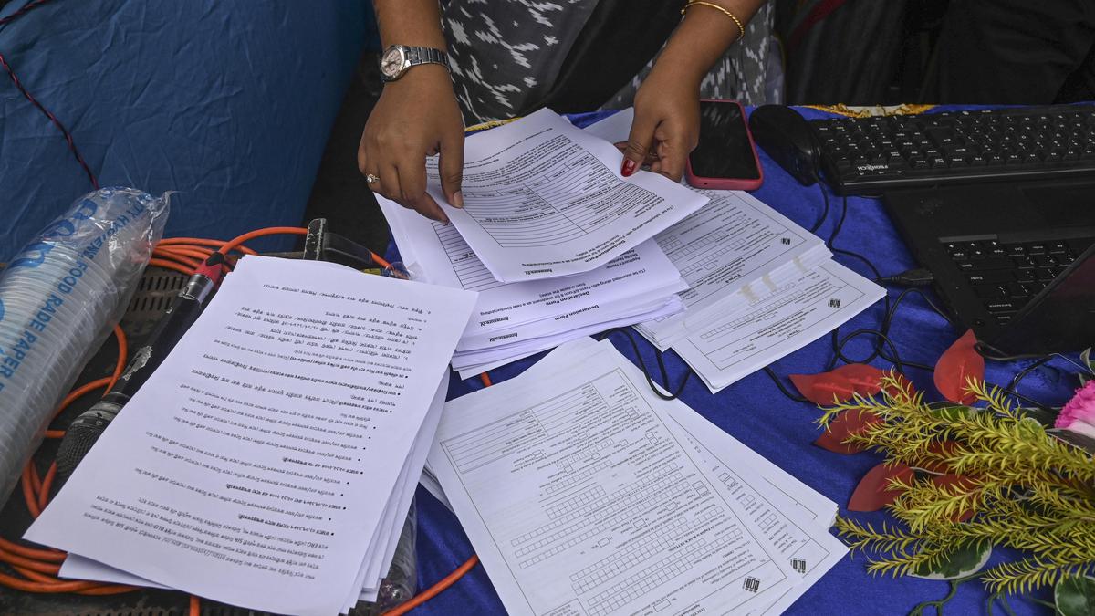 EC Releases Draft Electoral Rolls and Deleted Voter Checklist for Bengal Forward of SIR 2026