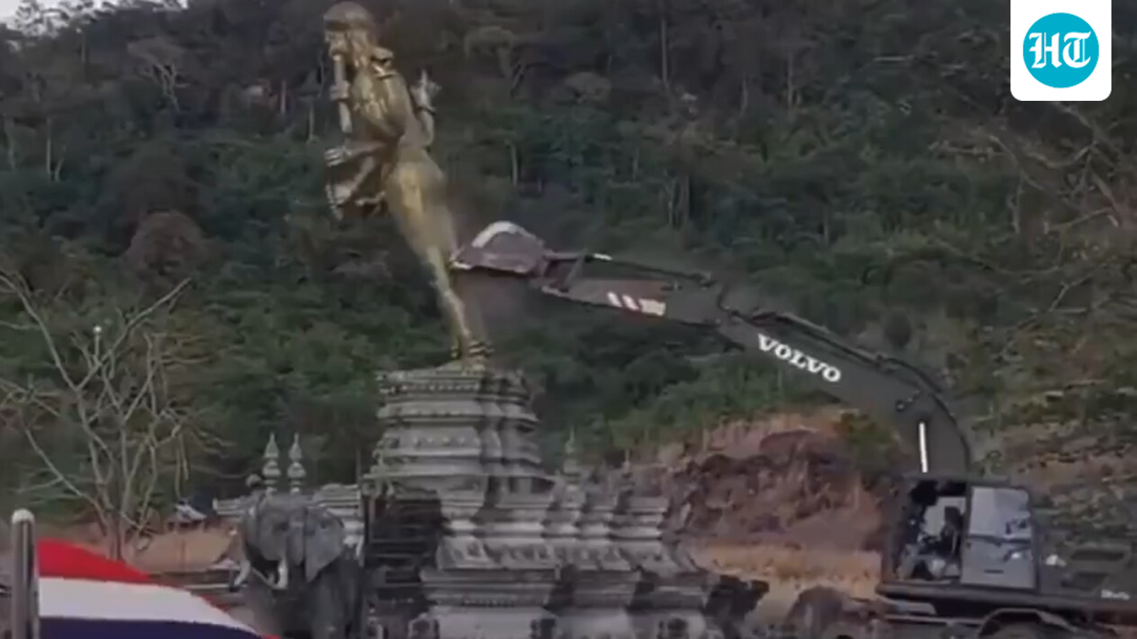 Cambodia Condemns Thai Military for Demolishing Lord Vishnu Statue on Disputed Territory