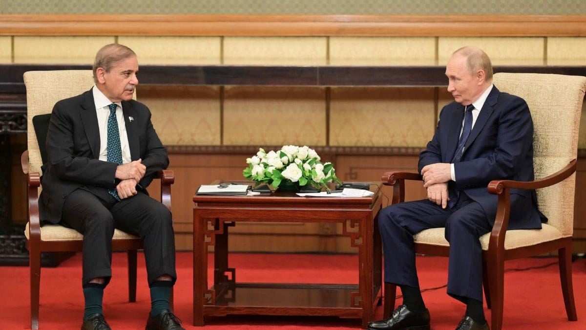 Pakistan PM Sharif’s Controversial Interruption of Putin-Erdogan Assembly