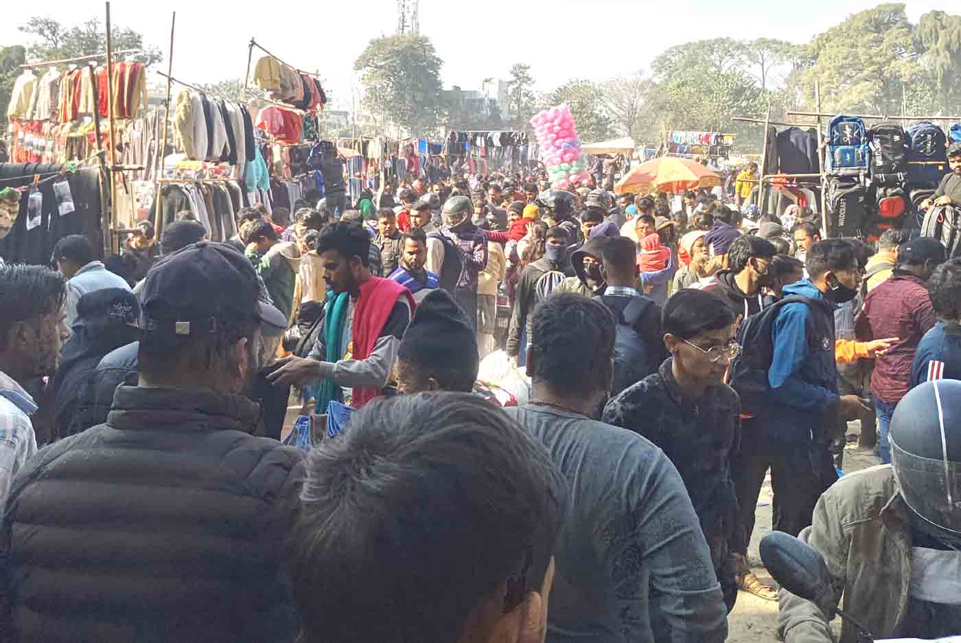 Sunday Market Debate: Balancing Business Interests and Traffic Challenges in Uttarakhand