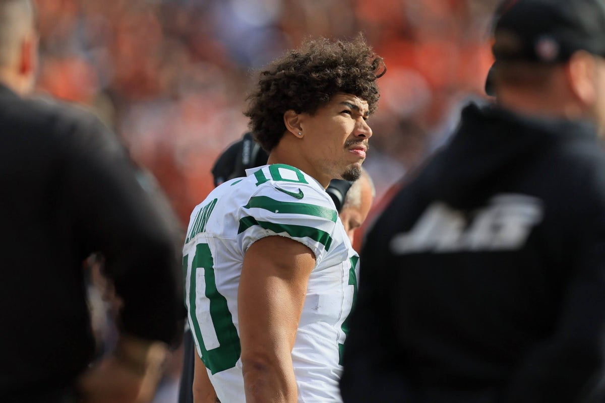 Jets Half Methods with WR Allen Lazard After Rodgers Departure