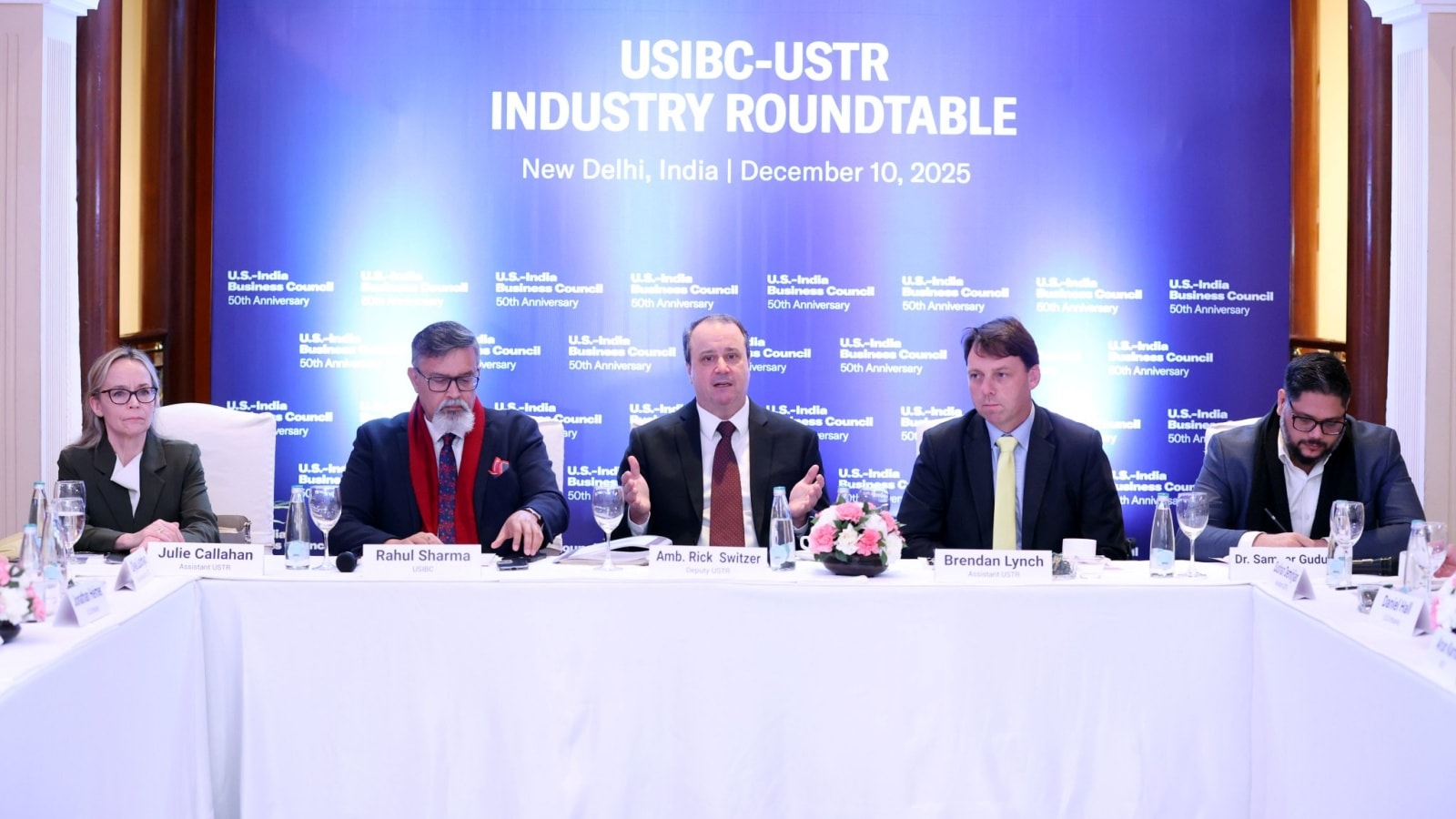 US Tech Corporations Urged to Embrace America First Technique in USTR Conferences