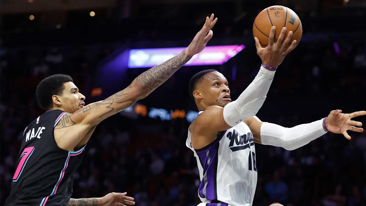 Russell Westbrook Confronts Heckler Throughout Kings Sport