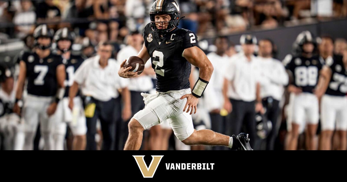 Pavia Selected as Finalist for Walter Camp Award in Vanderbilt Football