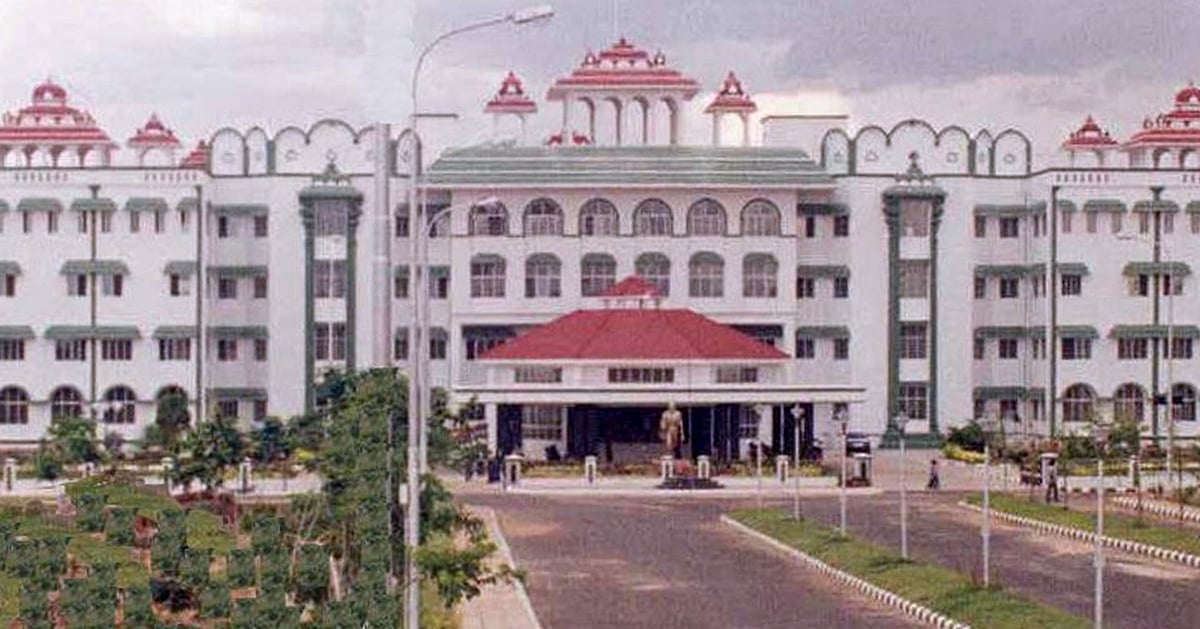 Madras HC Identifies Sample of Non-Compliance, Summons State Officers