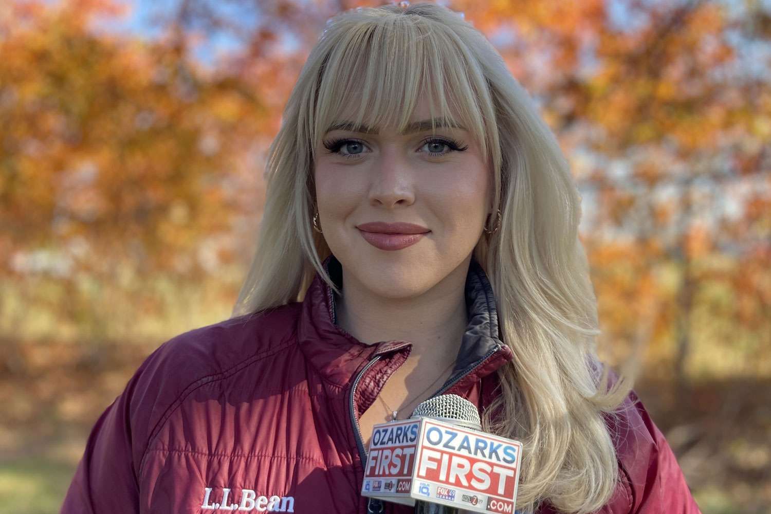 Anchor Reads Negative Comments in News Tone