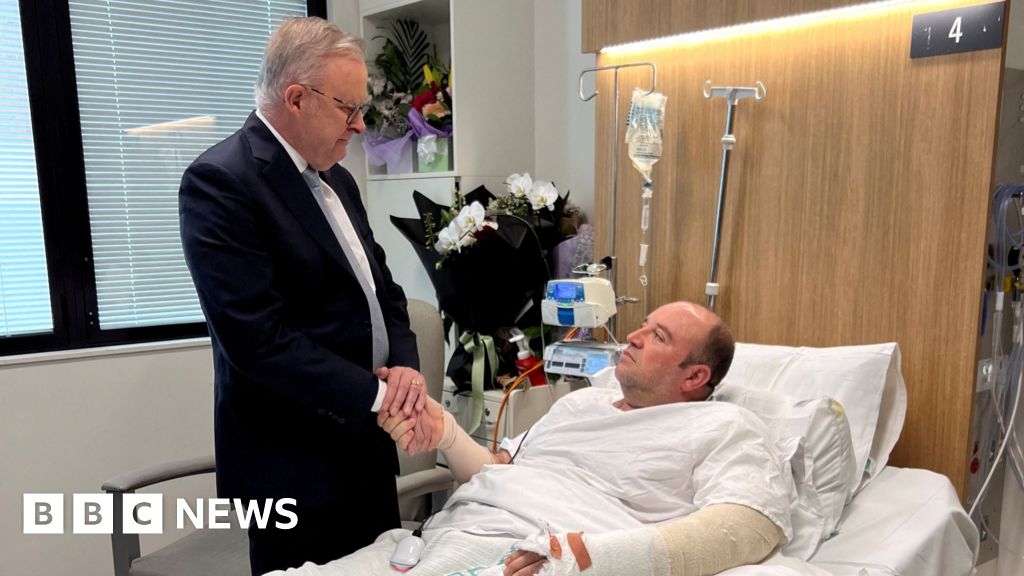 Australia’s PM Anthony Albanese Meets Bondi Hero Ahmed al Ahmed in Hospital
