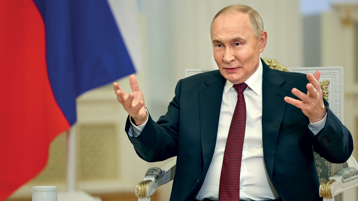 Putin’s Playful Wink at Reporter After Erdogan Talks Captivates Viewers