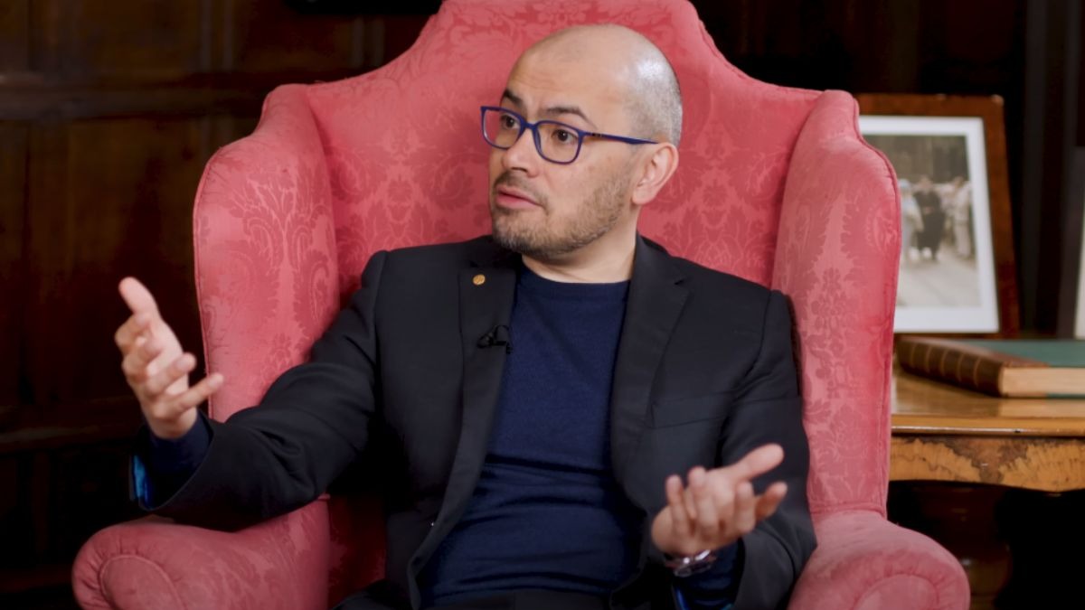 Google DeepMind CEO Advocates for Accelerated AI Scaling to Achieve AGI