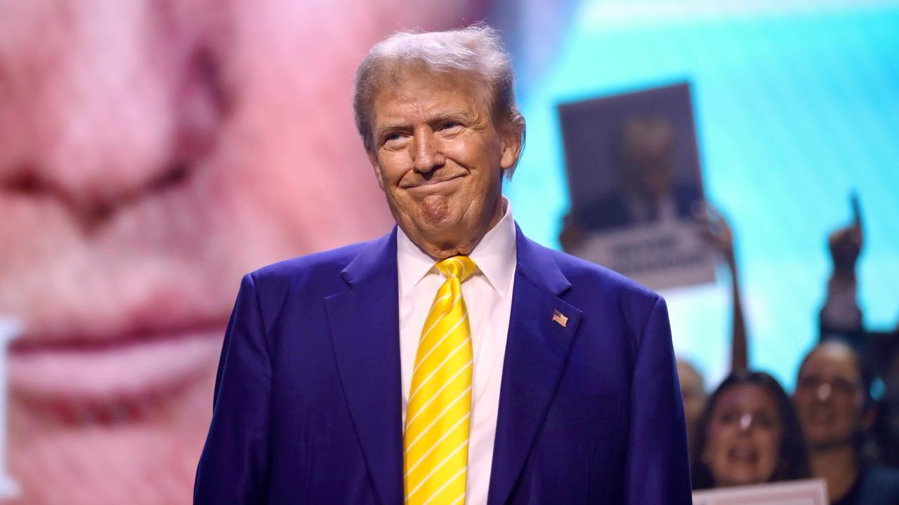 Leaked Oval Workplace Photograph Reveals Trump’s Unposted Fact Social Rant